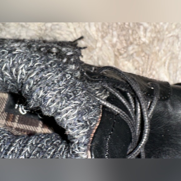 REFRESH WYNNE-01 Women's Combat Style lace up Ankle Bootie 9 - Picture 8 of 9